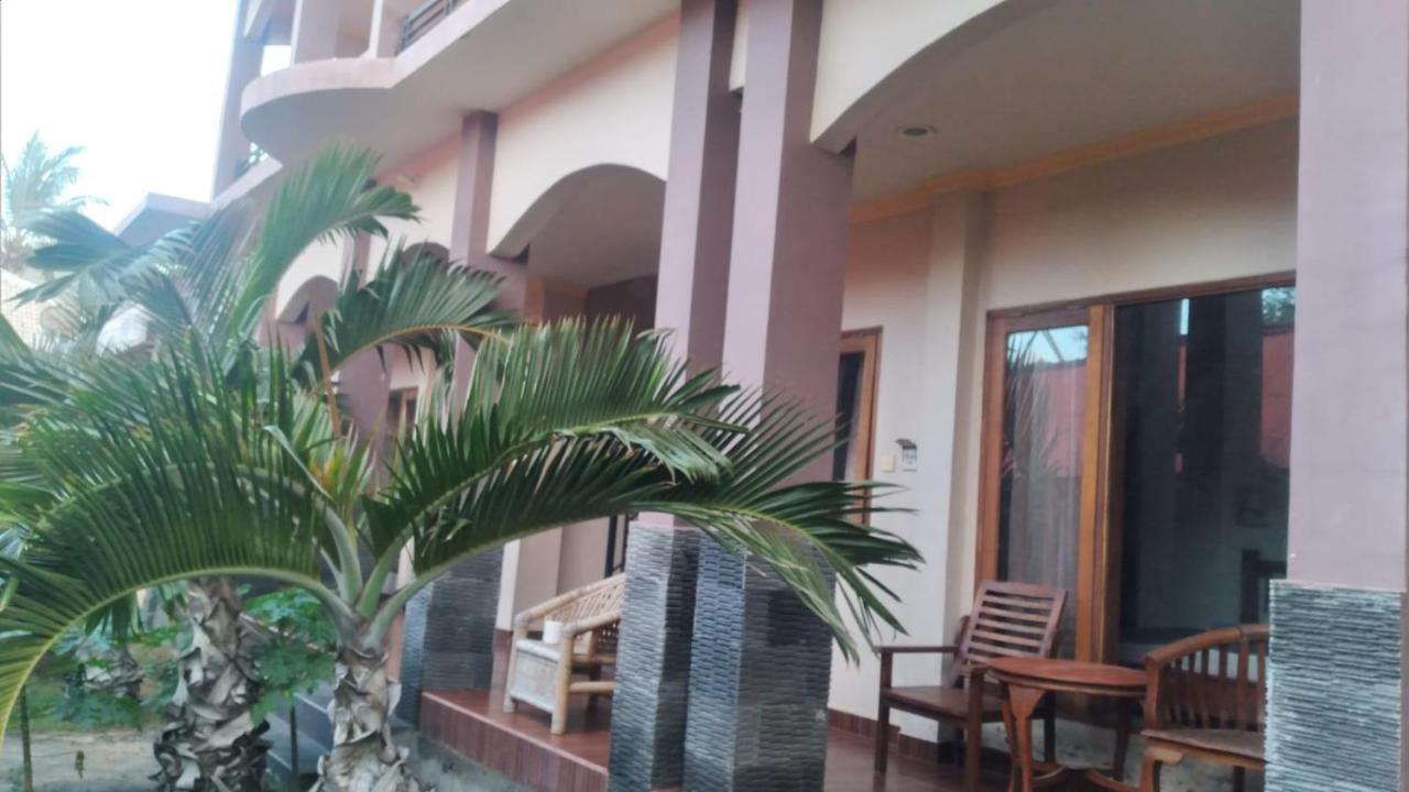 Kutabay Homestay Kuta  エクステリア 写真