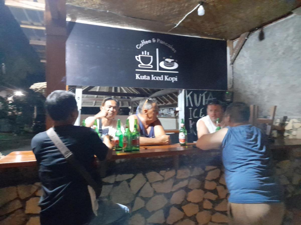 Kutabay Homestay Kuta  エクステリア 写真