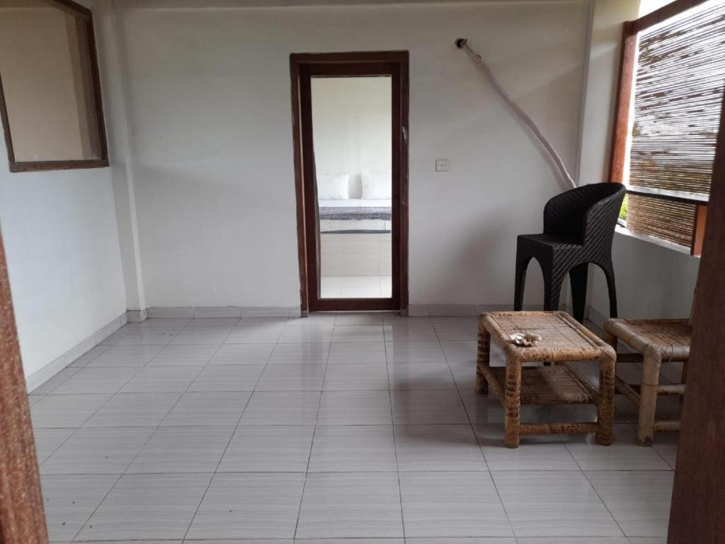 Kutabay Homestay Kuta  エクステリア 写真