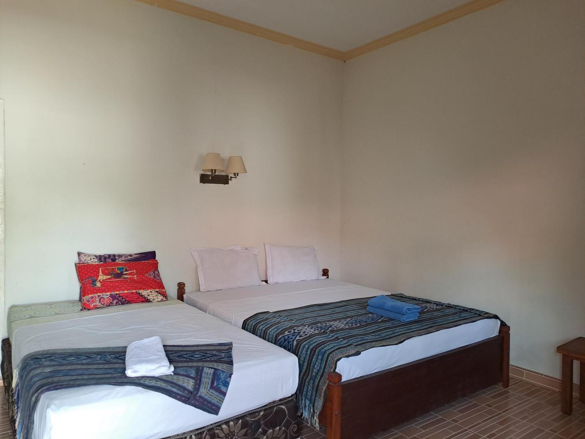 Kutabay Homestay Kuta  エクステリア 写真